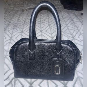 Marc jacobs small gotham bauletto handbag in 100% leather with zipper closure